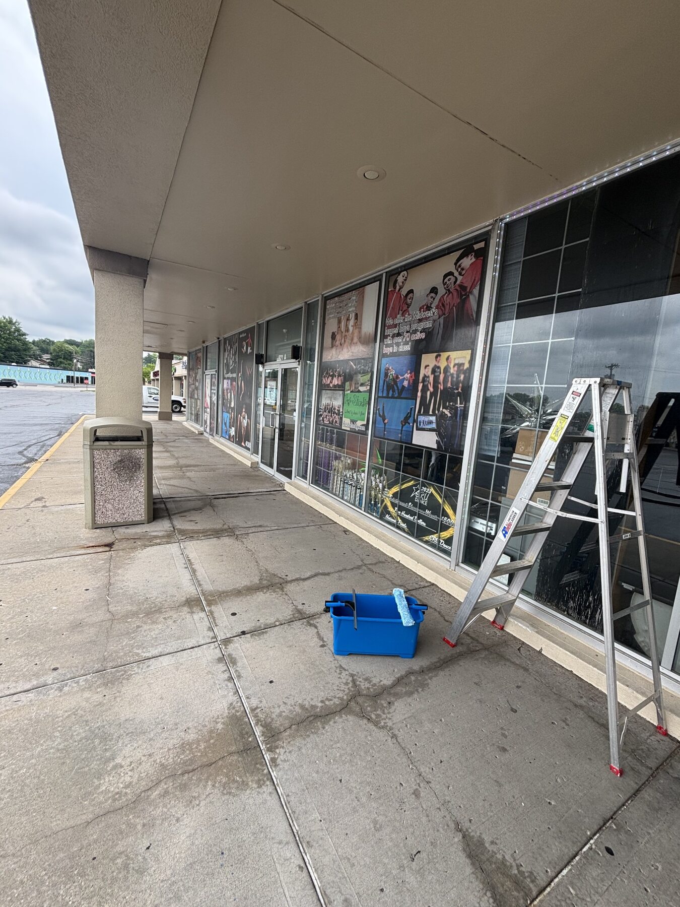 Commercial storefront window cleaning project